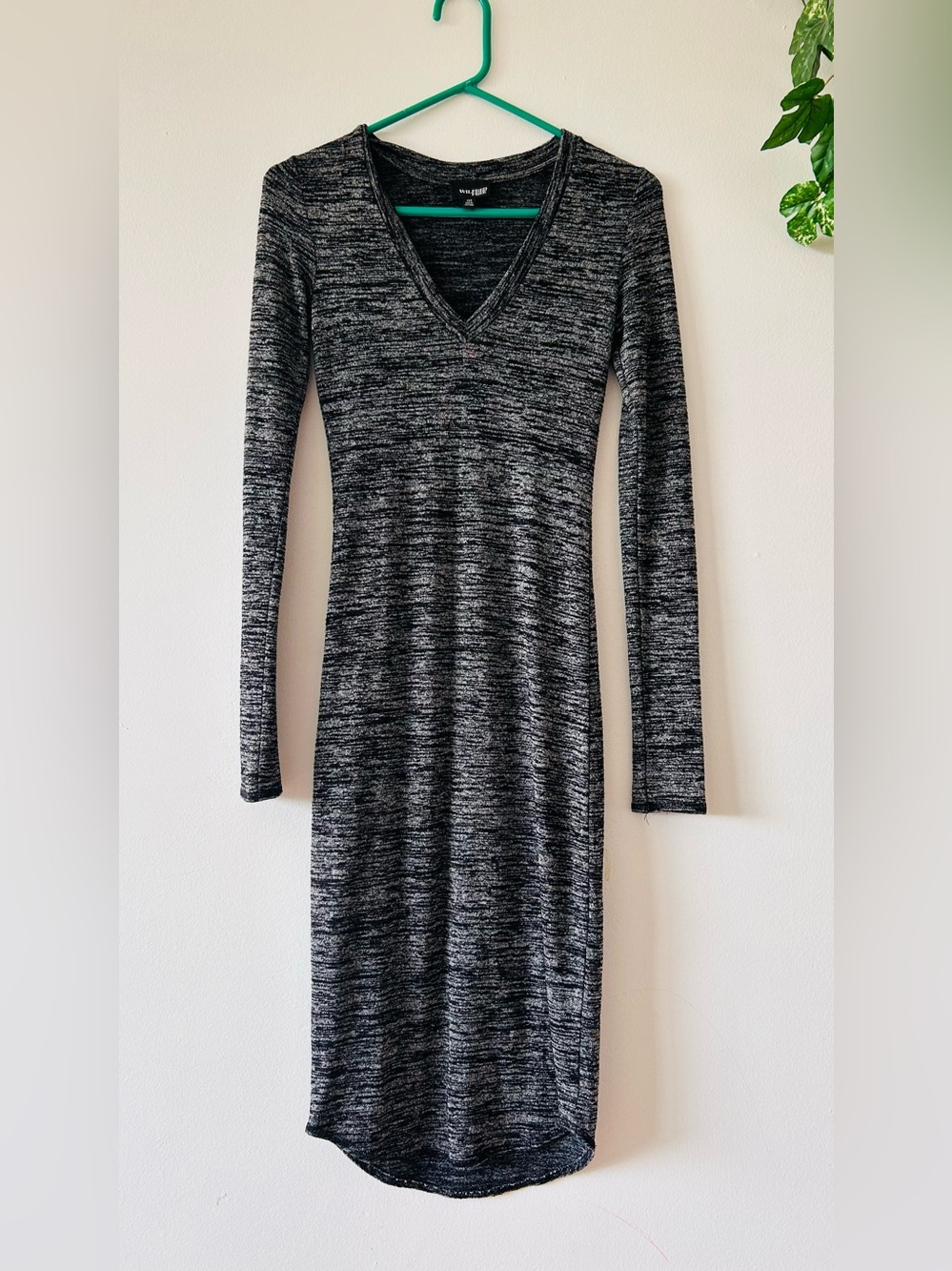 Aritzia Wilfred Free Lisiere Midi Dress size XXS